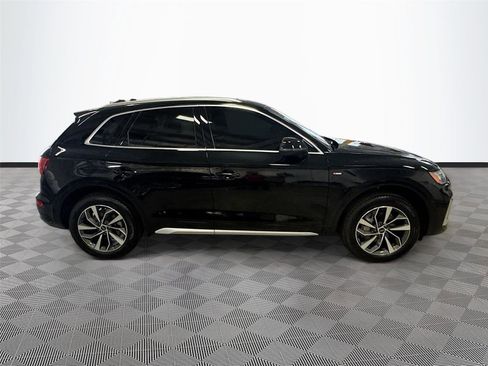 Certified 2024 Audi Q5 2.0T Premium w/ Convenience Package AWD/4WD image 8