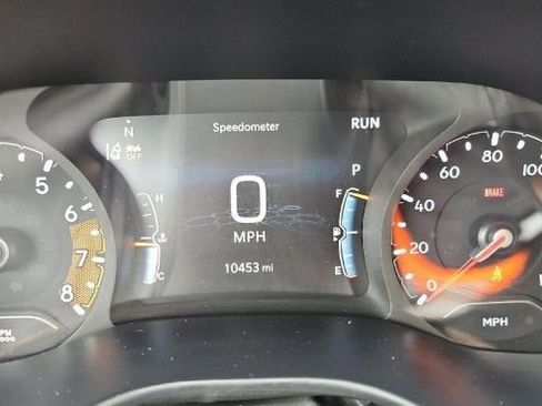 Used 2024 Jeep Compass Limited image 11