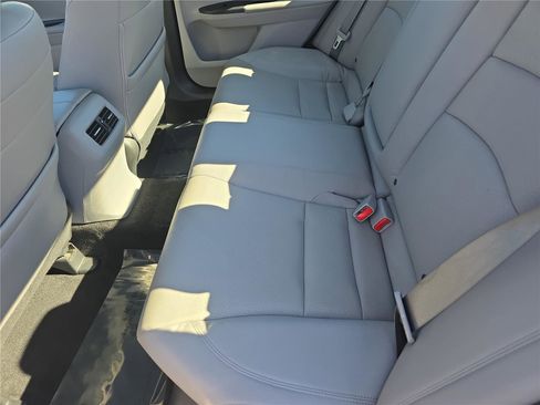 Used 2015 Honda Accord EX-L image 12