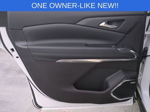 Used 2025 Chevrolet Traverse High Country image 31
