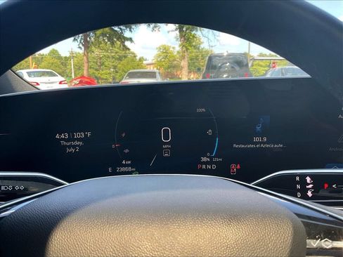 Used 2024 Cadillac Lyriq Tech RWD image 15