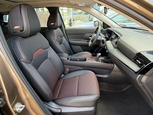 New 2026 Nissan Kicks SR w/ Cold Weather Package AWD/4WD image 16