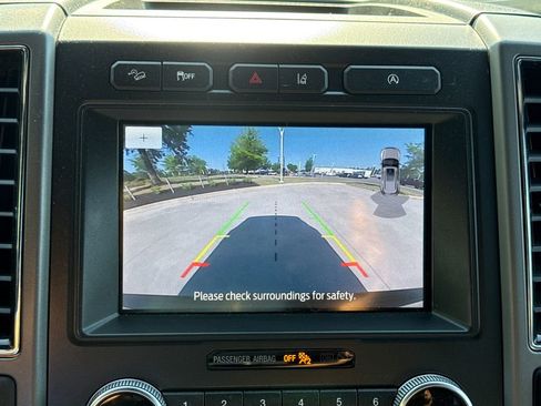 Used 2021 Ford Expedition XLT AWD/4WD image 26
