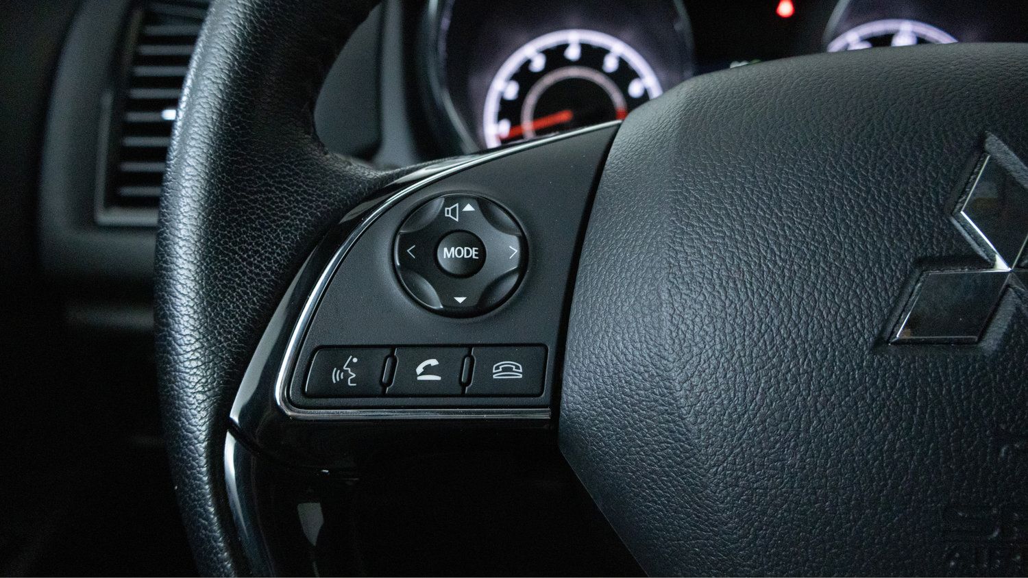 Used 2024 Mitsubishi Outlander Sport SE AWD/4WD image 19
