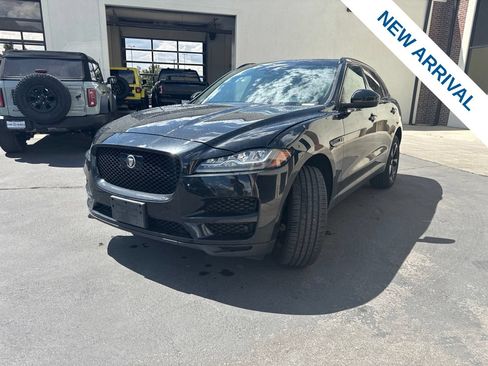 Used 2019 Jaguar F-PACE Prestige AWD/4WD image 3