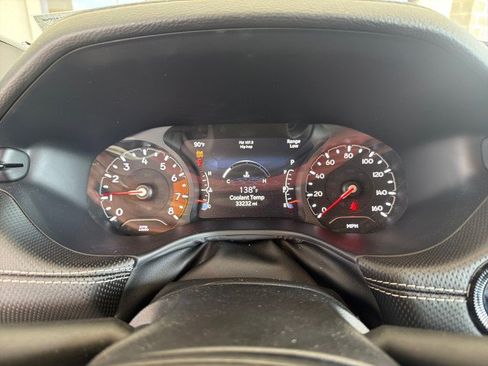 Used 2024 Jeep Compass Latitude w/ Convenience Group AWD/4WD image 14