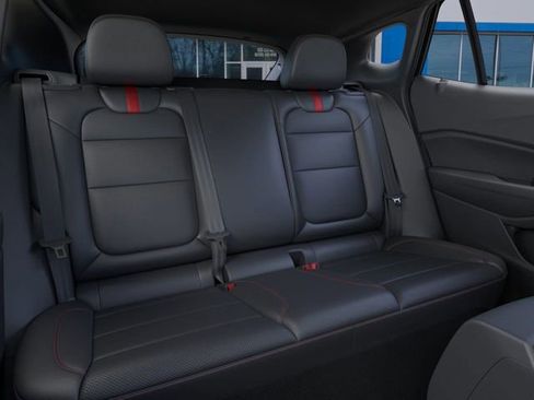 New 2026 Chevrolet Trax RS w/ Sunroof Package image 17