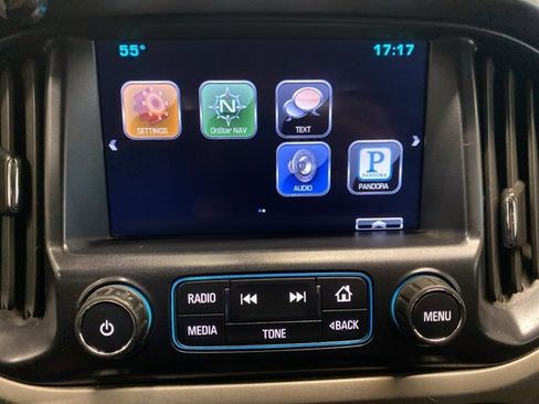 Used 2015 Chevrolet Colorado Z71 image 17