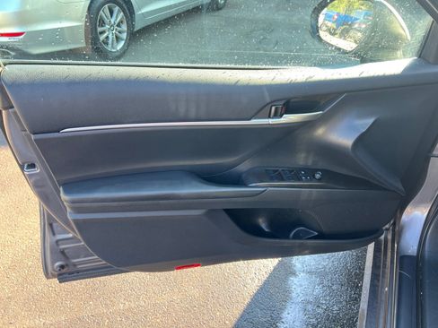 Used 2023 Toyota Camry LE image 19