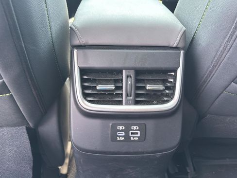 Used 2025 Subaru Outback Onyx Edition AWD/4WD image 25