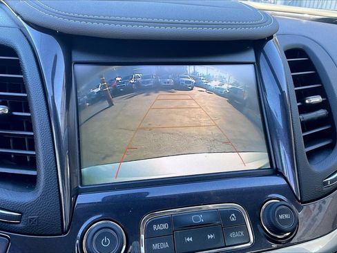 Used 2018 Chevrolet Impala LS image 21