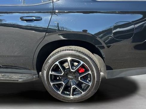 Used 2021 Chevrolet Tahoe RST w/ Luxury Package image 36