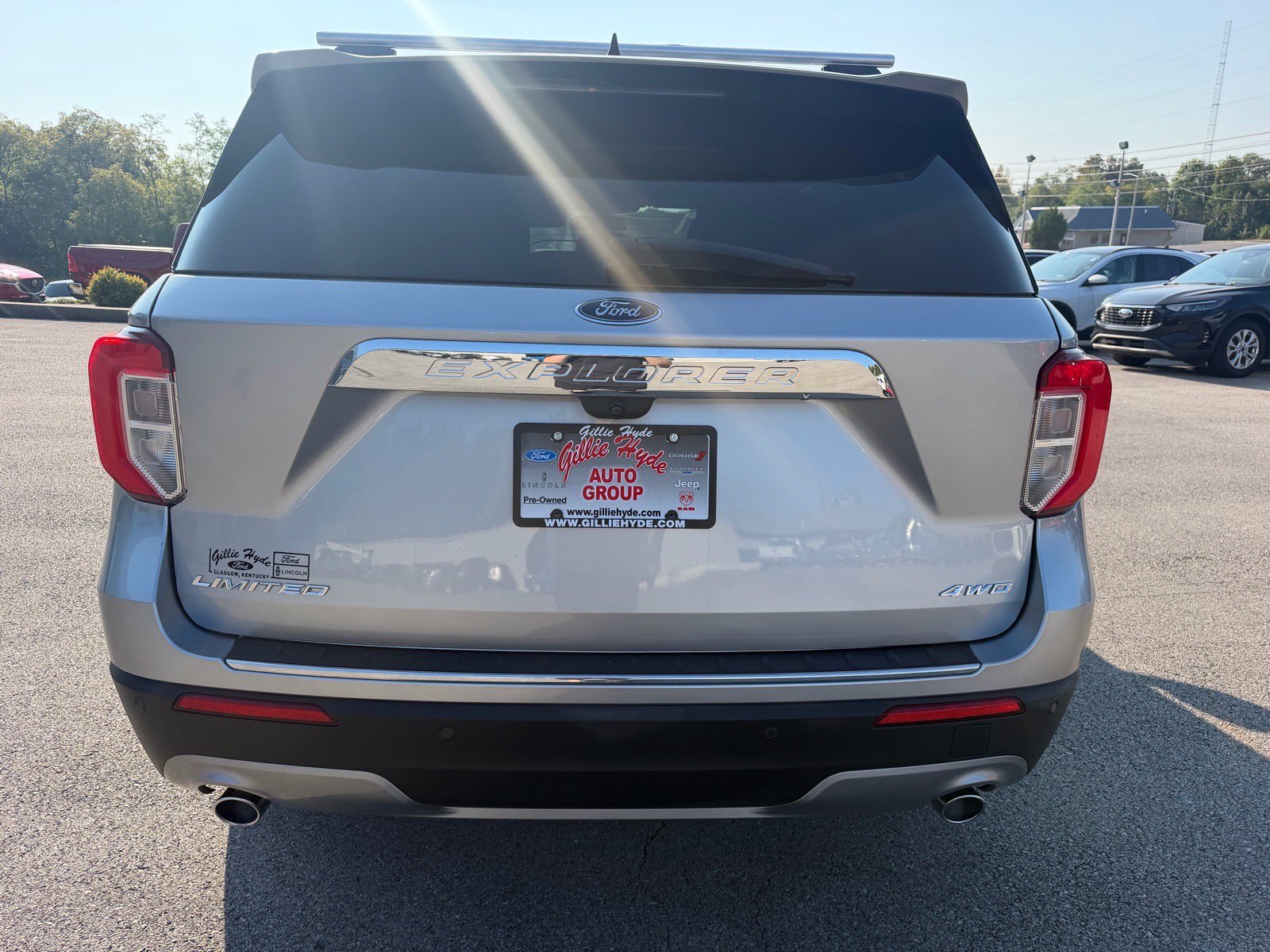 Used 2022 Ford Explorer Limited AWD/4WD image 12