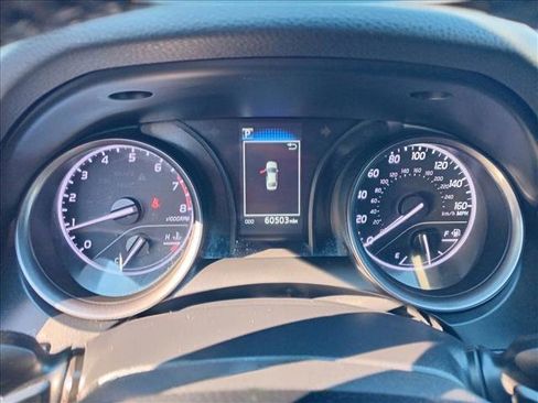 Used 2023 Toyota Camry SE image 19