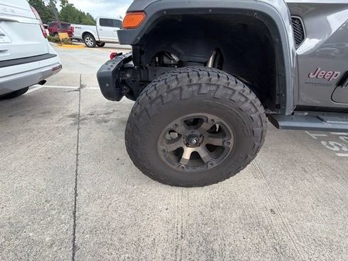 Used 2019 Jeep Wrangler Unlimited Rubicon AWD/4WD image 10