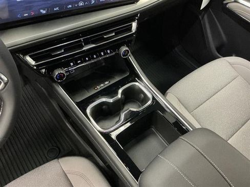 New 2026 Chevrolet Traverse LT w/ LPO, Floor Liner Package FWD image 16