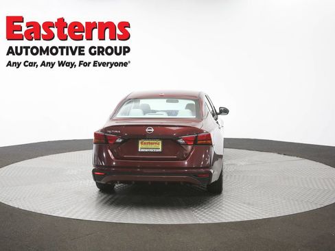 Used 2025 Nissan Altima 2.5 SV FWD image 35