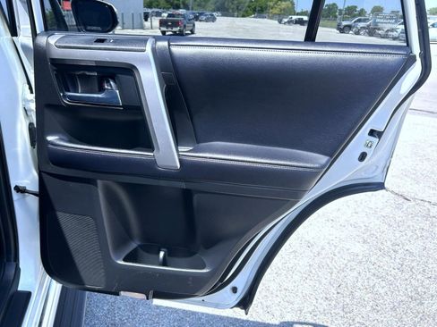 Used 2019 Toyota 4Runner Limited AWD/4WD image 18