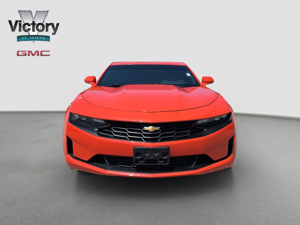 Used 2021 Chevrolet Camaro LT w/ Technology Package RWD image 2