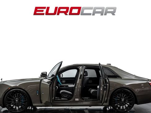 Used 2025 Rolls-Royce Ghost AWD/4WD image 3