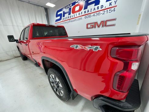 Used 2023 Chevrolet Silverado 2500 Custom w/ Custom Value Package AWD/4WD image 6