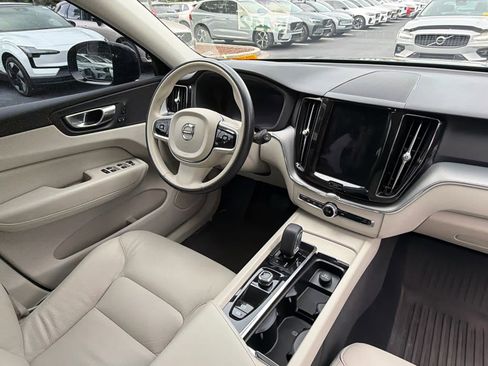 Used 2024 Volvo XC60 B5 Core w/ Protection Package Premier AWD/4WD image 19