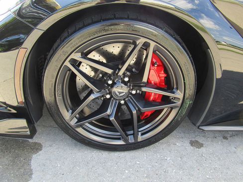 Used 2019 Chevrolet Corvette ZR1 RWD image 24