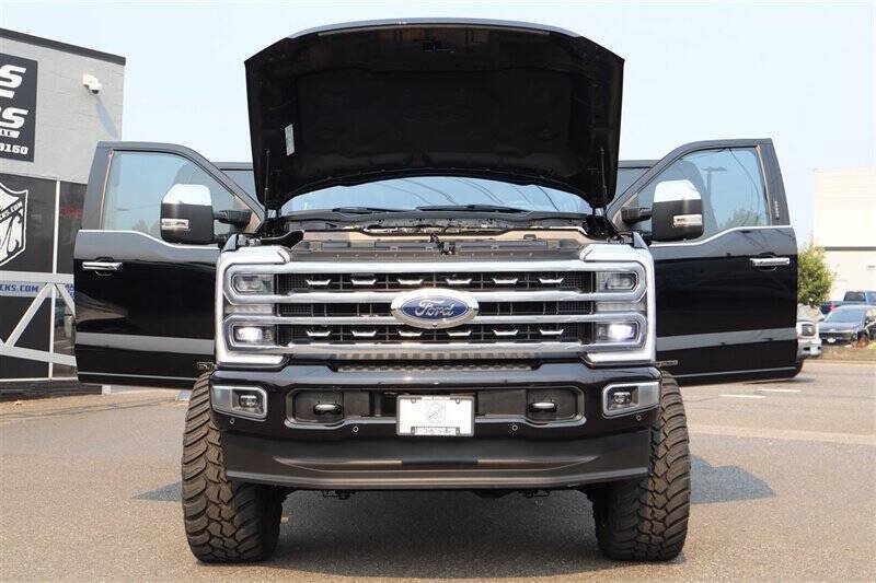 Used 2024 Ford F350 Platinum AWD/4WD image 46