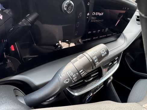 Used 2025 Buick Encore GX Preferred FWD image 33