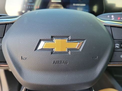 Used 2026 Chevrolet Equinox LT w/ Convenience Package II FWD image 29