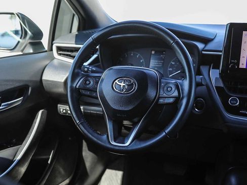 Certified 2025 Toyota Corolla SE image 16