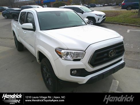Used 2023 Toyota Tacoma SR5 image 1