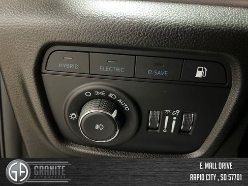 Used 2024 Jeep Grand Cherokee Trailhawk w/ Advanced Protech Group II AWD/4WD image 33