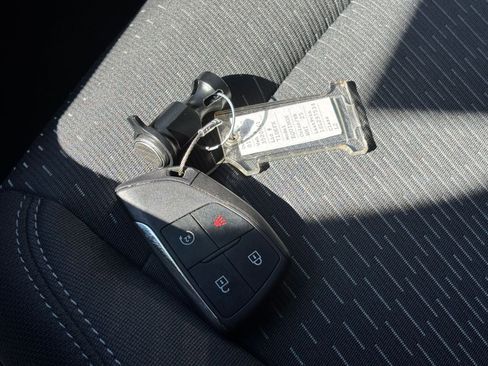 Used 2025 Chevrolet Equinox LT image 22