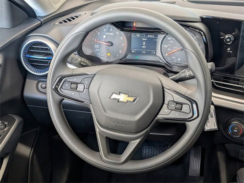 New 2026 Chevrolet Trax LS image 15