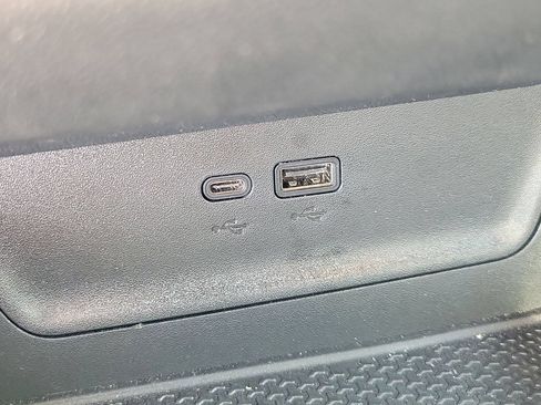 Used 2026 Chevrolet Equinox LT FWD image 26