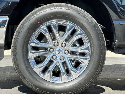 New 2025 Ford F150 Lariat w/ Equipment Group 502A High image 24