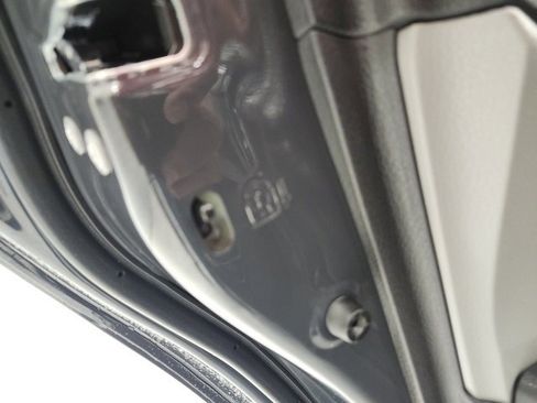 Used 2025 Toyota Camry SE image 35