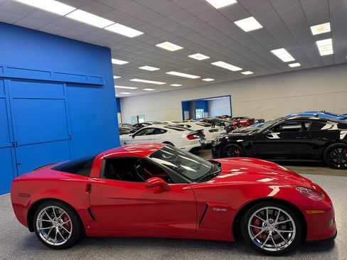 Used 2009 Chevrolet Corvette Z06 w/ Preferred Equipment Group RWD image 6