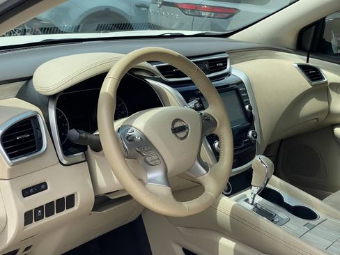 Used 2016 Nissan Murano SV FWD image 12