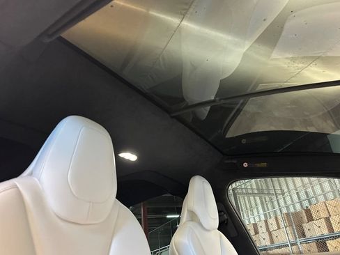 Used 2018 Tesla Model X AWD/4WD image 18