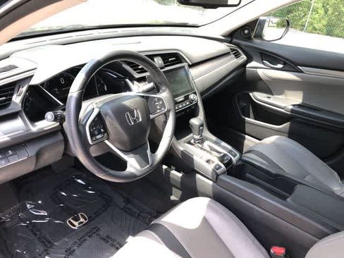 Used 2017 Honda Civic Touring image 19