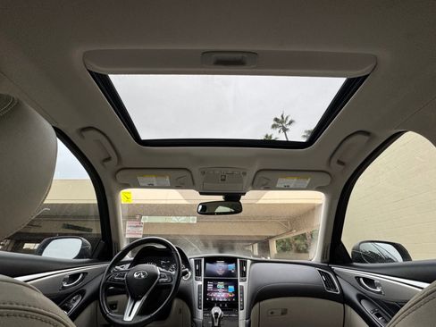 Used 2020 INFINITI Q50 Luxe image 16