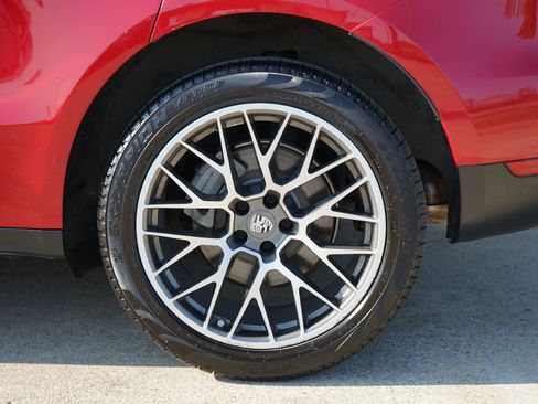 Used 2017 Porsche Macan S image 14