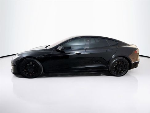 Used 2021 Tesla Model S Plaid image 4