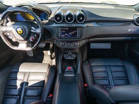 Used 2012 Ferrari FF image 21