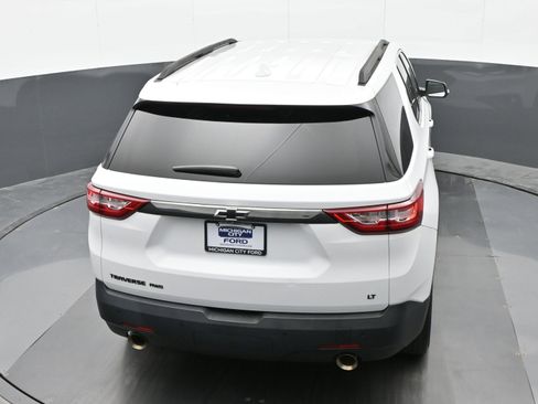 Used 2021 Chevrolet Traverse LT w/ LPO, Blackout Package image 32