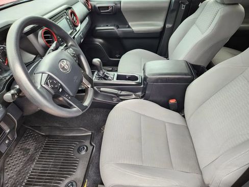 Used 2019 Toyota Tacoma SR w/ SR Convenience Package RWD image 11