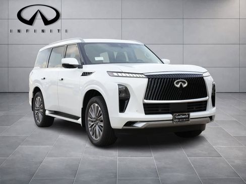 New 2026 INFINITI QX80 Luxe RWD image 3