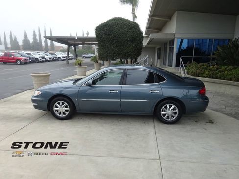 Used 2006 Buick LaCrosse CXL w/ Chrome Appearance Package image 4